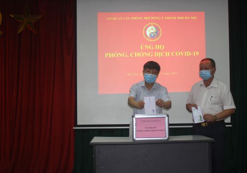 Hội Đông y Hà Nội quyên góp ủng hộ Quỹ phòng, chống dịch Covid-19