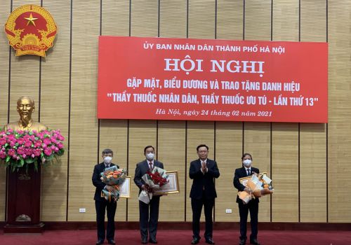 Hội nghị biểu dương trao tặng danh hiệu