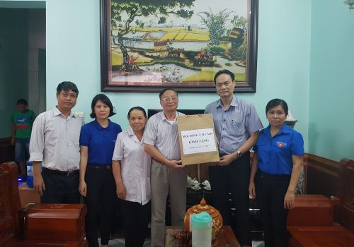 Hội Đông y Hà Nội khám cấp thuốc miễn phí trên địa bàn Thành phố